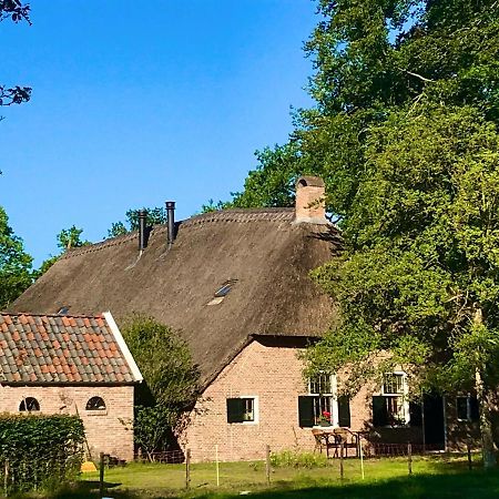 Hotel Aan De Dwarsweg Uffelte Exterior foto